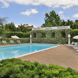 Otel Savoia Regency, Bolonya