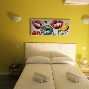  Konukevi Tiburtina İtalya